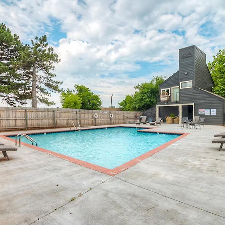 Cozy Updated Cove Of Heaven, 5Mins To Lake Hefner! Oklahoma City Buitenkant foto