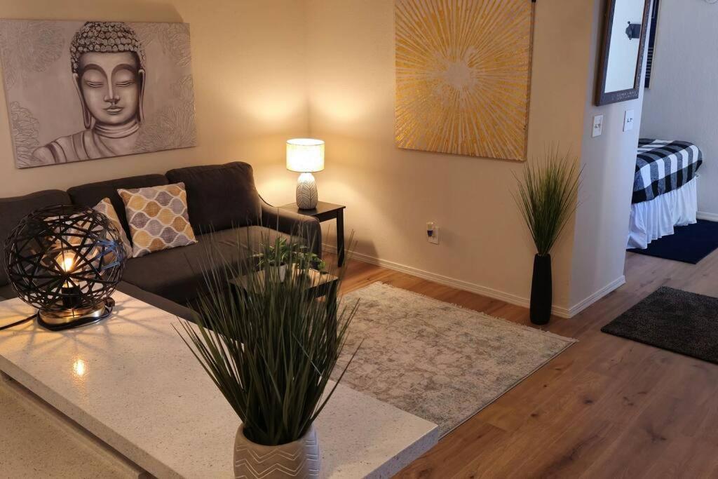 Cozy Updated Cove Of Heaven, 5Mins To Lake Hefner! Oklahoma City Buitenkant foto